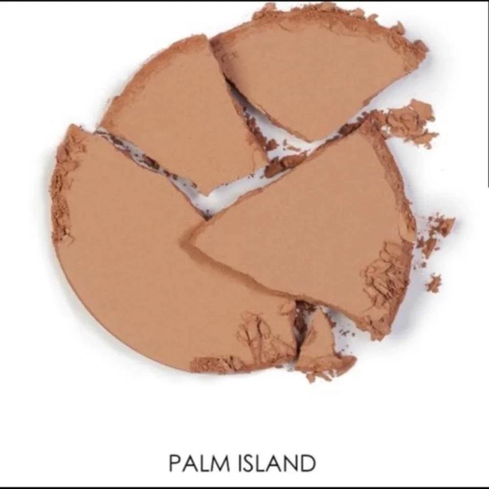 - Ciate“palm island” bamboo bronzer 2.2 g
